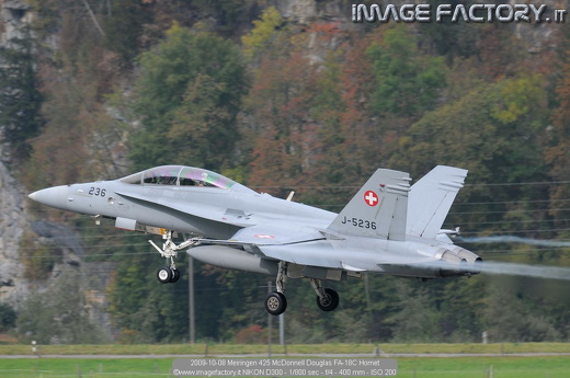 2009-10-08 Meiringen 425 McDonnell Douglas FA-18C Hornet